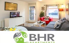Great Location - City Centre - Parking - 4 Beds - 2 Bedrooms